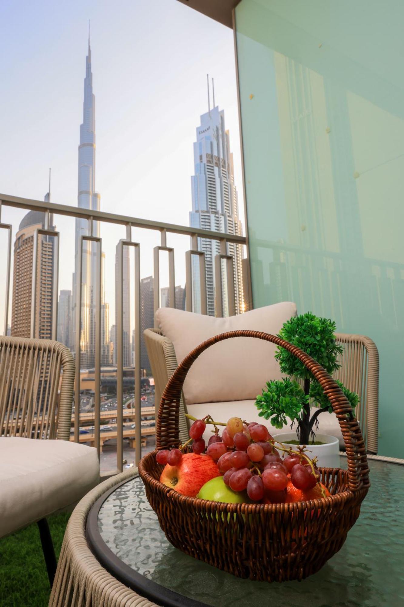 Stunning Burj View Dubai Mall Access Infinity Pool Appartement Buitenkant foto